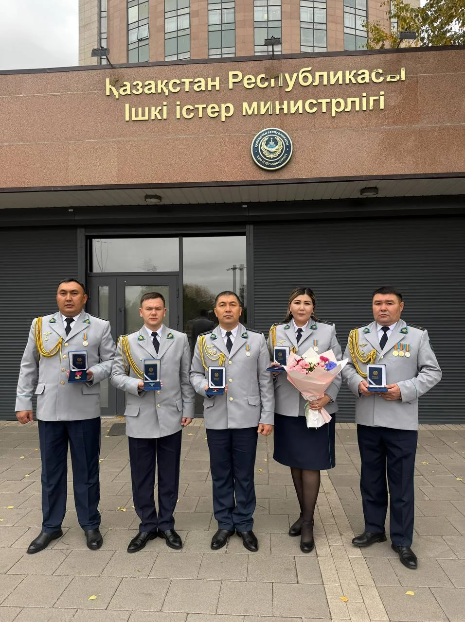 РЕСПУБЛИКА КҮНІ ҚАРСАҢЫНДА АБАЙ ОБЛЫСЫНЫҢ ПОЛИЦЕЙЛЕРІ МЕМЛЕКЕТТІК НАГРАДАЛАРМЕН МАРАПАТТАЛДЫ!