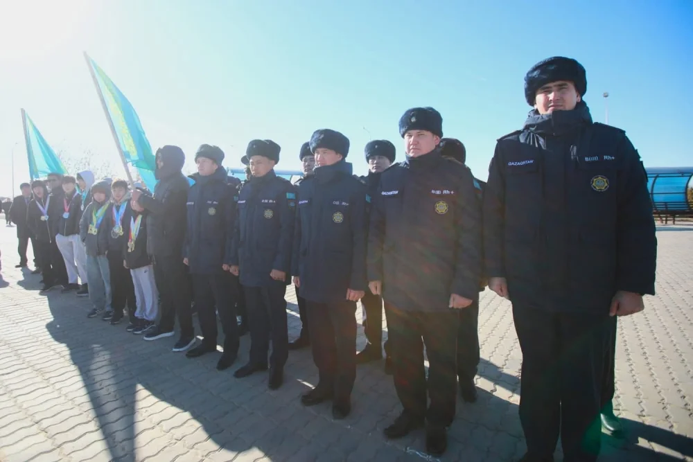 РЕСПУБЛИКА КҮНІ: МЕМЛЕКЕТТІК ТУ КӨТЕРУ РӘСІМІ ӨТТІ — Фотосурет 2