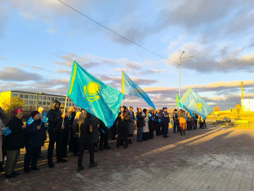 Қазақстан Республикасының Мемлекеттік рәміздер алаңы мен ту тұғырының ашылуы — Фотосурет 10