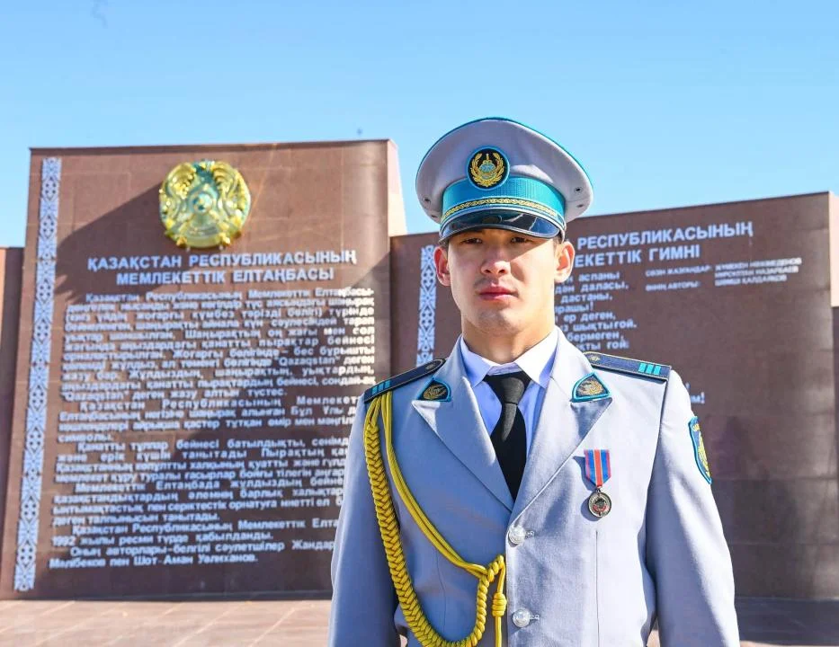 Мемлекеттік Ту көтеру рәсімі өтті — Фотосурет 4