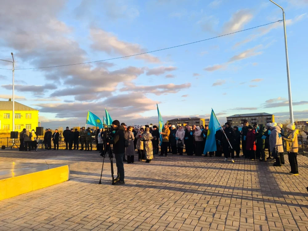 Қазақстан Республикасының Мемлекеттік рәміздер алаңы мен ту тұғырының ашылуы — Фотосурет 9