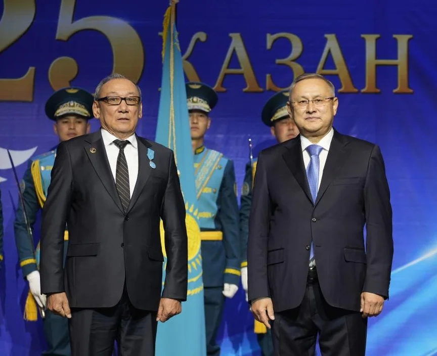 Республика күніне орай елуге жуық жетісулық мемлекеттік наградалармен марапатталды — Фотосурет 10
