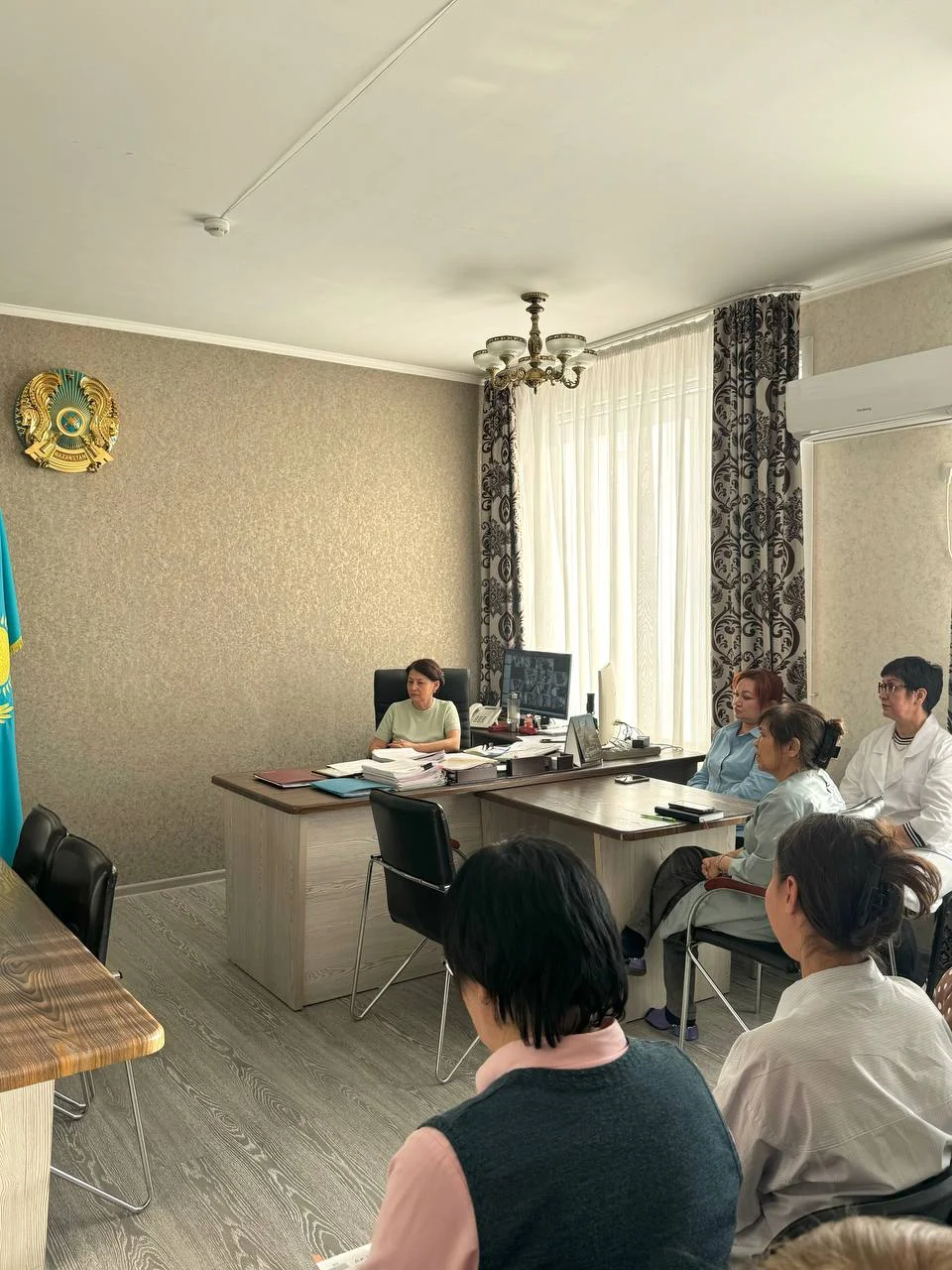 Азаматтардың өтініштерін қарау мәселелері бойынша жұмыс кеңесі — Фотосурет 2