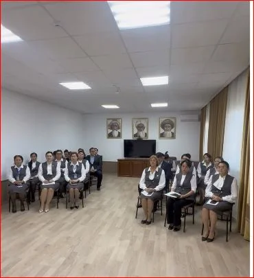 МЕМЛЕКЕТТІК ҚЫЗМЕТШІЛЕРДІҢ ӘДЕП НОРМАЛАРЫН САҚТАУ МӘСЕЛЕЛЕРІ БОЙЫНША СЕМИНАР ӨТТІ — Фотосурет 2