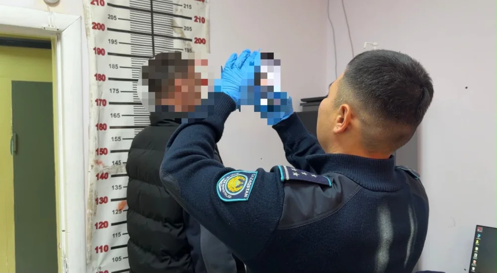 Қостанайда 80 мың теңгелік әтірді ұрлады деген күдікпен ер адам ұсталды