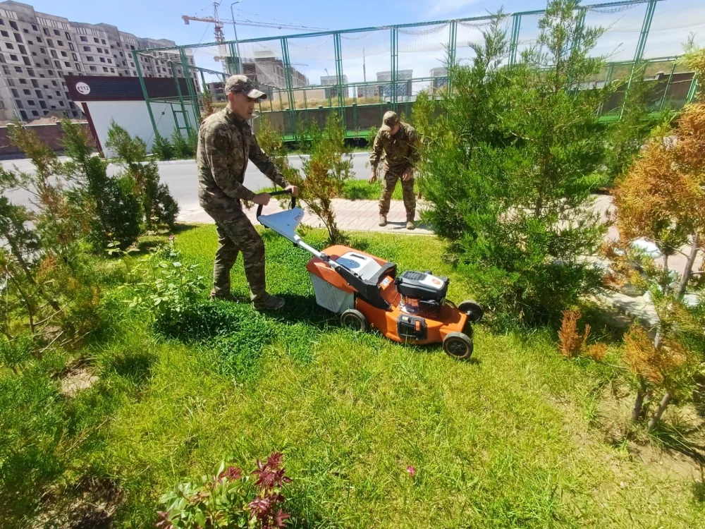 ТАЗАЛЫҚ ӨЗІМІЗДЕН БАСТАЛАДЫ: ҚҰТҚАРУШЫЛАР «ТАЗА ҚАЗАҚСТАН» АКЦИЯСЫН ҚОЛДАЙДЫ — Фотосурет 1