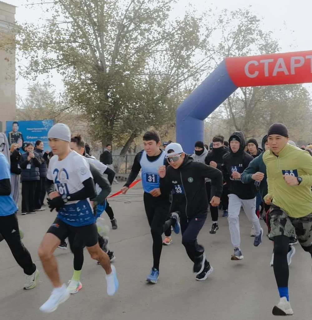 Жастар мен жастар ұйымдарының өкілдері қатысқан ERTIS RUN жүгіру марафоны өтті. — Фотосурет 6
