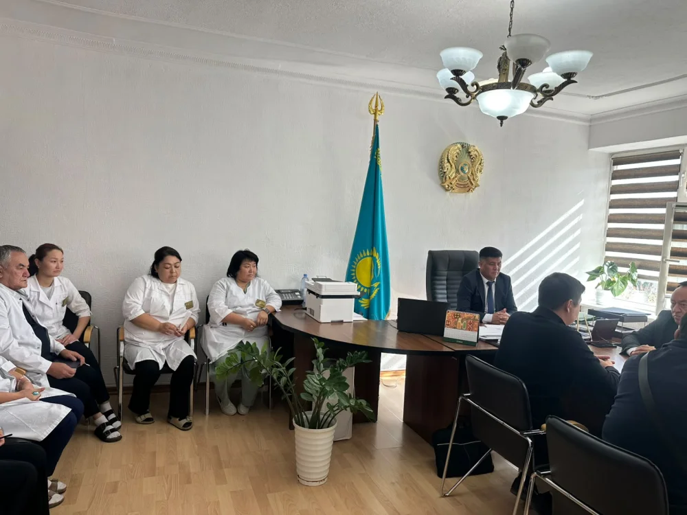 «Аманат» Есік арнаулы әлеуметтік қызмет көрсету орталығында профилактикалық бақылау жүргізілді — Фотосурет 4