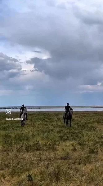Жас кәсіпкер Осакаров ауданының Қаракөл көлінің жағасында этноауыл ашты