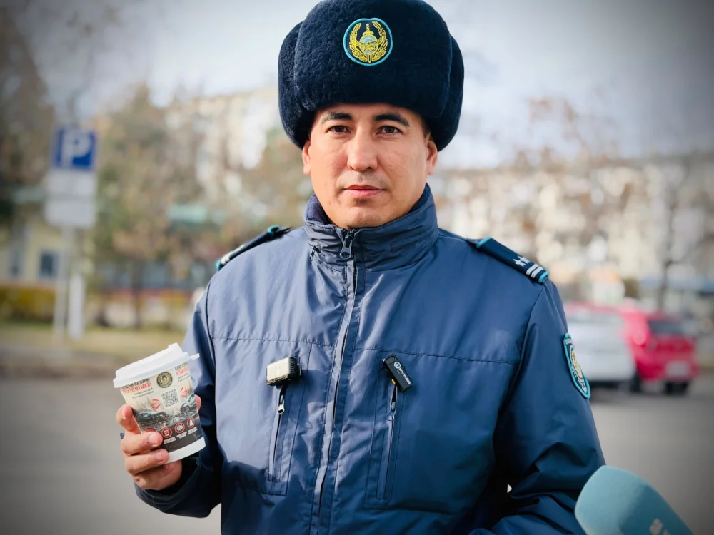 Петропавлда кофе ішуге арналған қағаз ыдыстары жол-көлік оқиғаларын азайтуға көмектеседі — Фотосурет 1