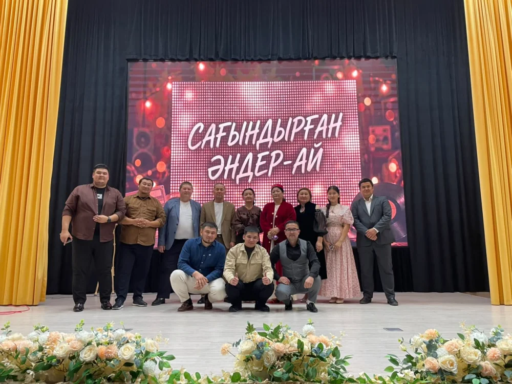 «Майкөмген» мәдениет үйінде «Сағындырған әндер-ай» атты ән кеші ұйымдастырылды