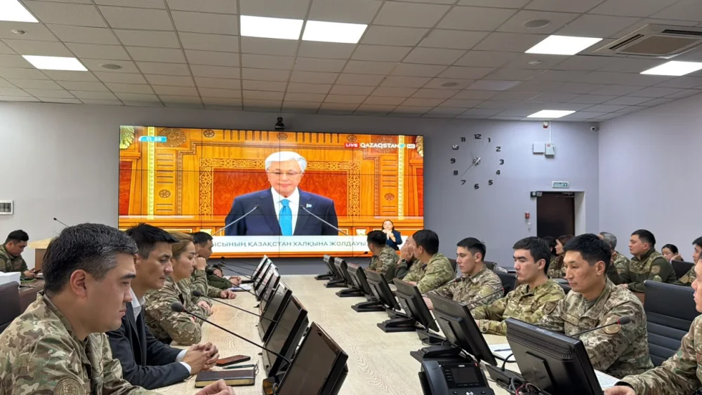 Алматы ТЖД қызметкерлері Президенттің жыл сайынғы Жолдауын тыңдады — Фотосурет 1