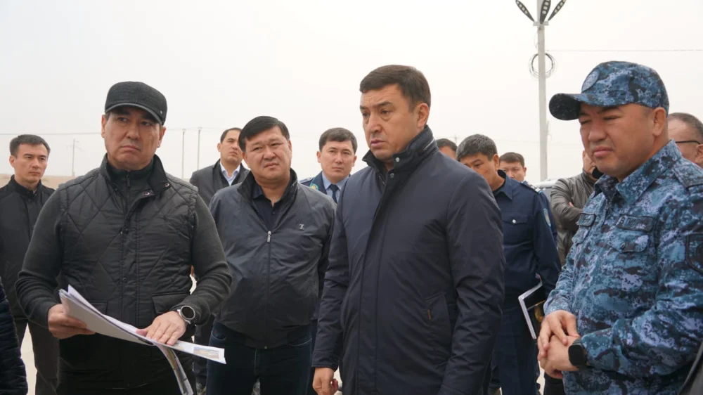КЕДЕН БЕКЕТТЕРІНДЕГІ ЖҮК КӨЛІКТЕРІНІҢ КЕЗЕГІ ЖӘНЕ ИНФРАҚҰРЫЛЫМДЫҚ МӘСЕЛЕЛЕР ТАЛҚЫЛАНДЫ — Фотосурет 3