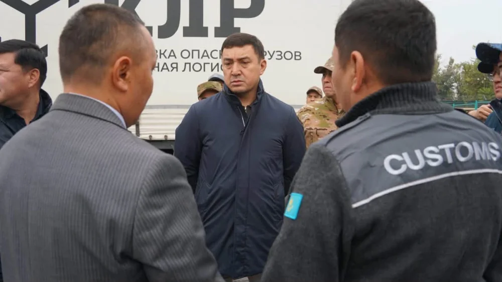 ТҮРКІСТАН ОБЛЫСЫНДА ШЕКАРА МАҢЫНДАҒЫ ИНФРАҚҰРЫЛЫМДЫ ЖЕТІЛДІРУ ЖҰМЫСТАРЫ ПЫСЫҚТАЛДЫ — Фотосурет 2