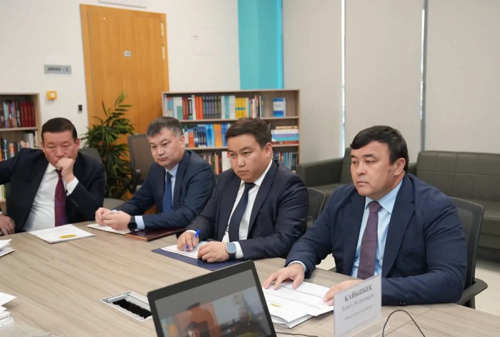ТҮРКІСТАН: ТҰРҒЫНДАРДЫҢ ӨТІНІШТЕРІ МЕН ҰСЫНЫСТАРЫ ТЫҢДАЛДЫ — Фотосурет 3