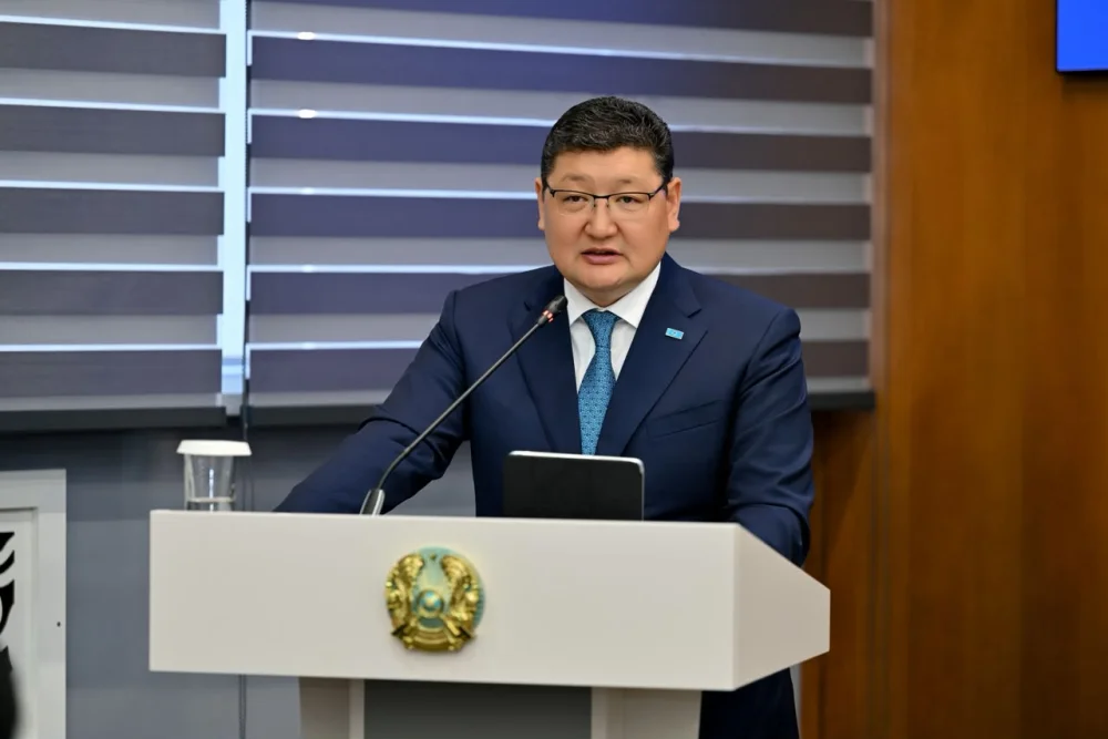 Абай облысында Мемлекет басшысының Жолдауындағы міндеттерді жүзеге асыру жолдары талқыланды — Фотосурет 4