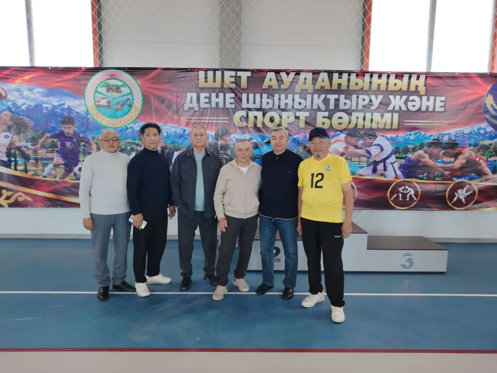 Кеншоқы ауылдық округі бойынша, ауылдың спорт кешенінде ардагер ойыншылар арасында түрлі спорттық ойындар өтті.