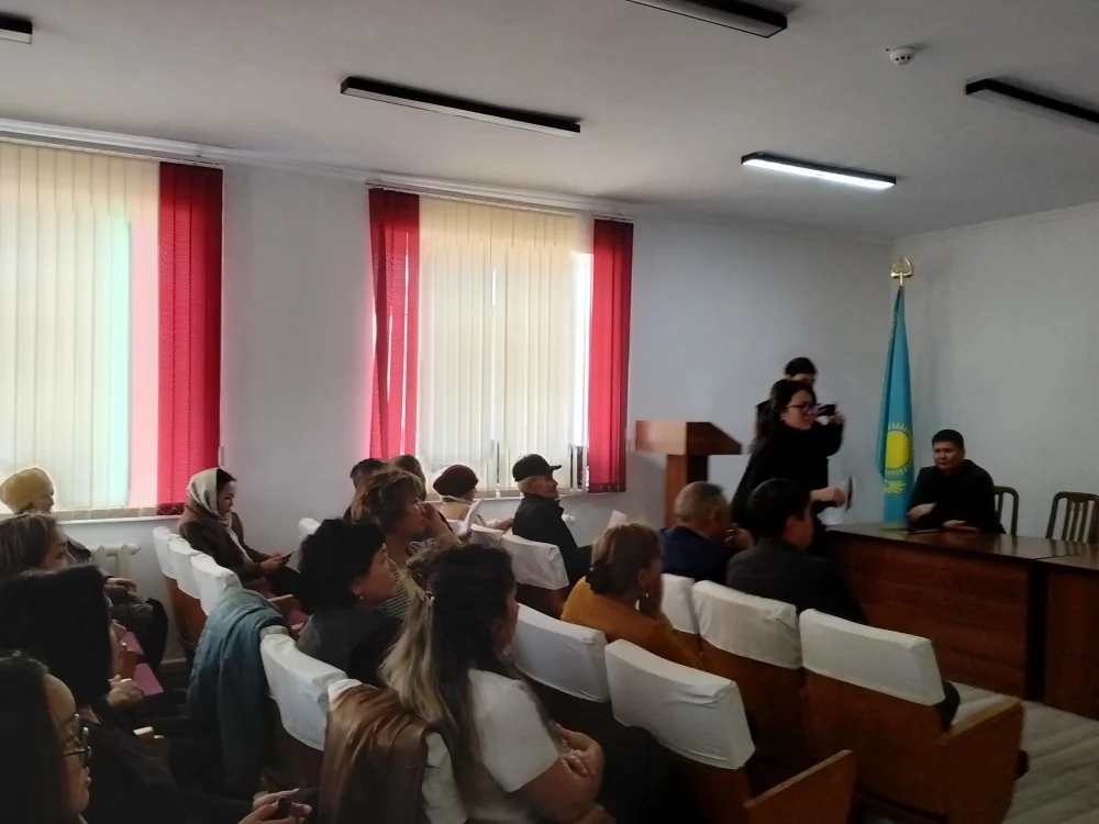 Алдабергенов ауылының тұрғындарымен есептік кездесу өткізілді — Фотосурет 4