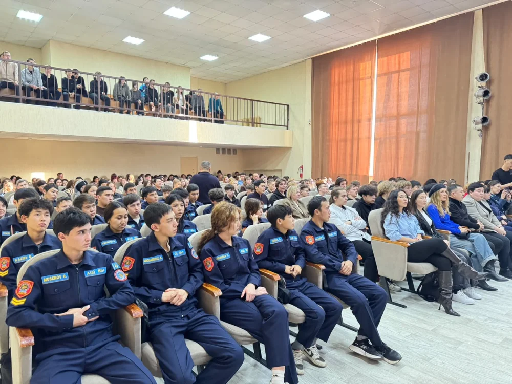 СҚО-да сотталған азамат студенттерге есірткіге тәуелділік тәжірибесі туралы айтып берді — Фотосурет 5
