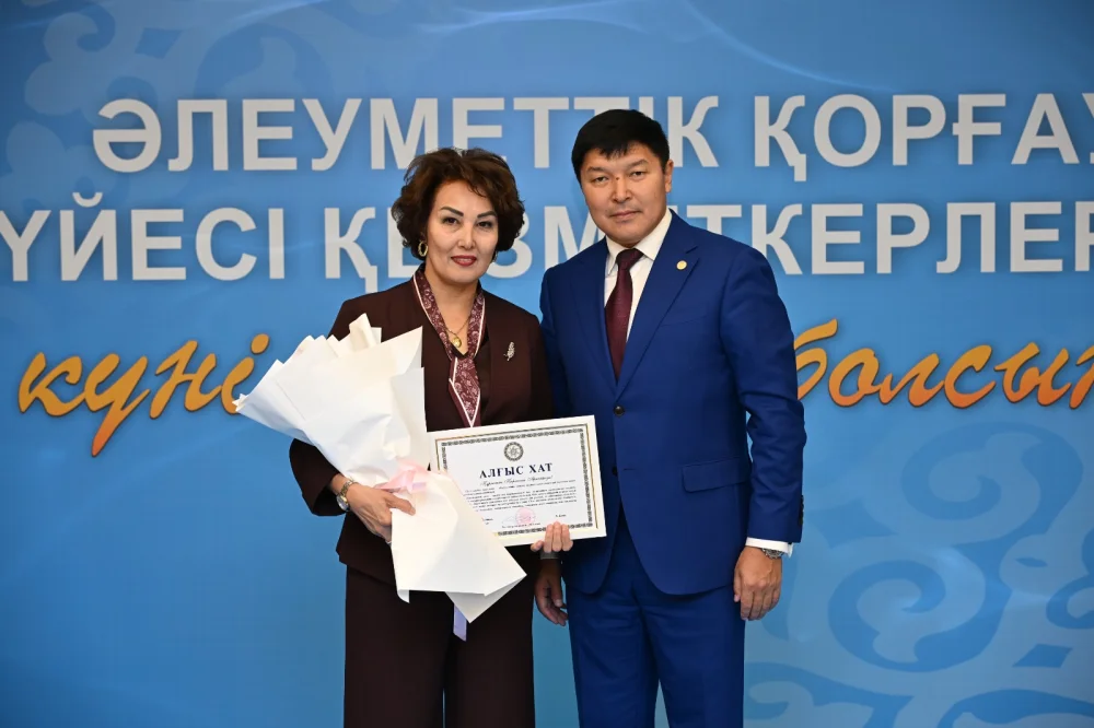 Талдықорғанда әлеуметтік қорғау саласының қызметкерлері марапатталды — Фотосурет 7