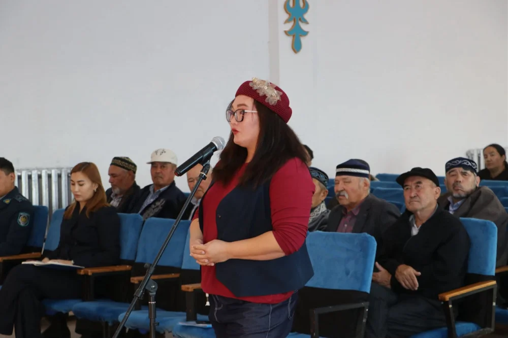 ТҰРҒЫНДАРМЕН АШЫҚ ДИАЛОГ: КЕҢҚИЯҚ АУЫЛДЫҚ ОКРУГІНДЕГІ ЕСЕПТІК КЕЗДЕСУ — Фотосурет 5