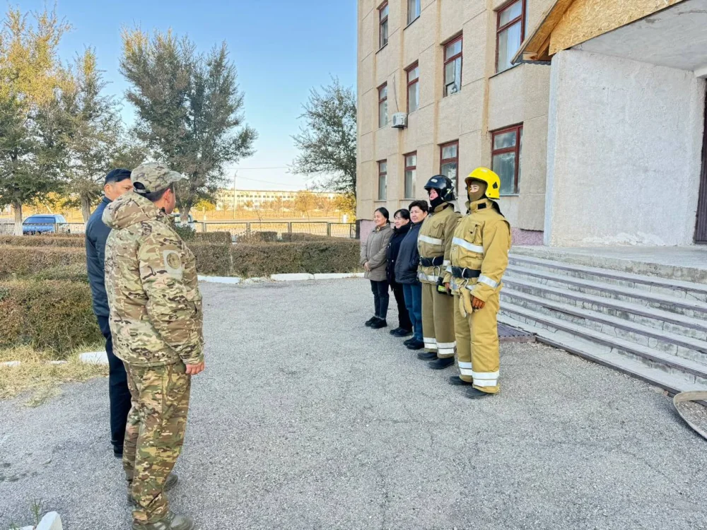 Ауыл шаруашылығы бөлімінде өрт-тактикалық сабақ өткізілді — Фотосурет 1