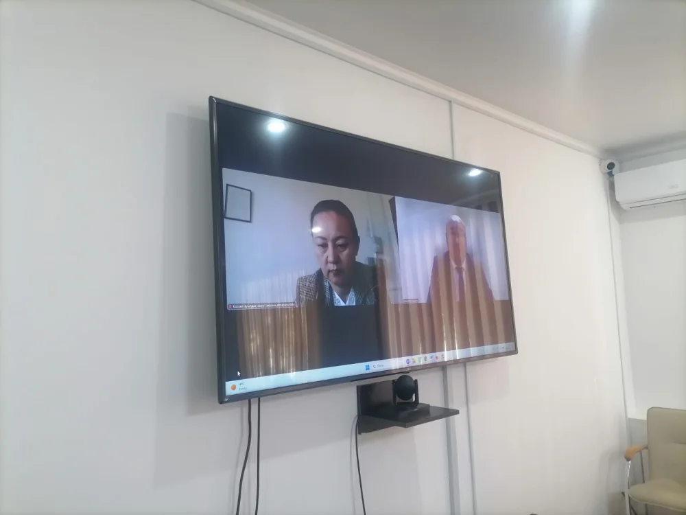 Қаратөбе ауданы әкімдігі жанындағы кәмелетке толмағандардың істері және олардың құқықтарын қорғау жөніндегі комиссияның кезекті отырысы 2026 жылғы 27 қазан күні аудан әкімдігі ғимаратында өтті. — Фотосурет 3