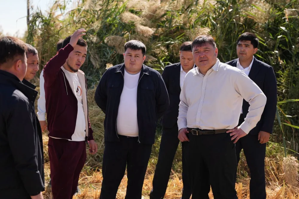 ШАРДАРА АУДАНЫНЫҢ ӘКІМІ АРМАН РОМАНҰЛЫ "ДІНИСЛАМ" ШАРУА ҚОЖАЛЫҒЫНЫҢ АЛҚАБЫНА БАРДЫ. — Фотосурет 9