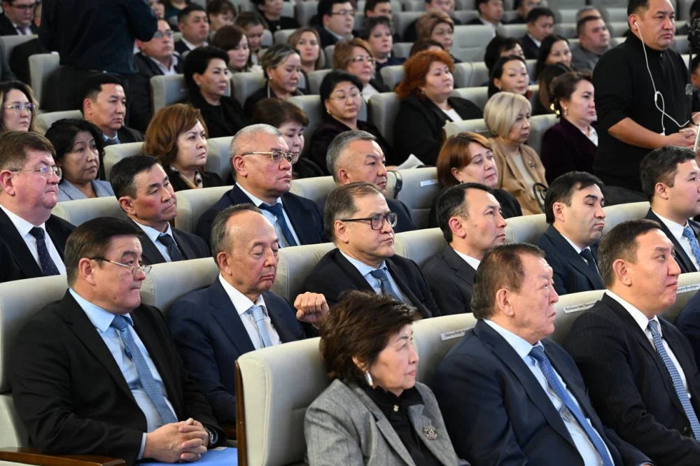 ИНФРАҚҰРЫЛЫМНАН – МЕДИЦИНАЛЫҚ КӨМЕК САПАСЫНА: ДЕНСАУЛЫҚ САҚТАУ МИНИСТРЛІГІ АЛМАТЫ ҚАЛАСЫНЫҢ ДЕНСАУЛЫҚ САҚТАУ САЛАСЫНА БАСЫМ МІНДЕТТЕРДІ БЕЛГІЛЕДІ — Фотосурет 3