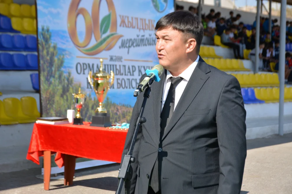 ЕҢБЕК ПЕН БІРЛІКТІ ҰШТАСТЫРҒАН МЕРЕЙТОЙ АЯСЫНДА СПОРТТЫҚ ЖАРЫСТАР ӨТТІ. — Фотосурет 7