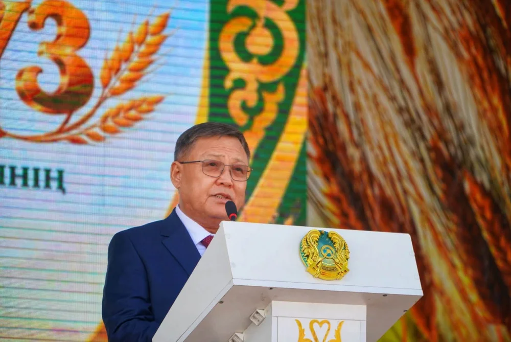 БӘЙДІБЕК: «АЛТЫН КҮЗ – 2026» АУЫЛ ШАРУАШЫЛЫҒЫ ЕҢБЕККЕРЛЕРІНІҢ КҮНІ АТАЛЫП ӨТТІ — Фотосурет 12
