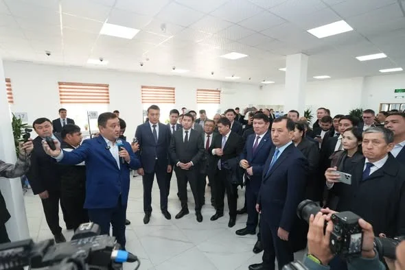 ҰЛТТЫҚ ЭКОНОМИКА ВИЦЕ-МИНИСТРІ МЕН ӨҢІРЛЕР ДЕЛЕГАЦИЯСЫ ТҮРКІСТАН ОБЛЫСЫНДА «АУЫЛДЫ ДАМЫТУ КОМАНДАСЫ» ЖОБАСЫМЕН ТАНЫСТЫ — Фотосурет 1