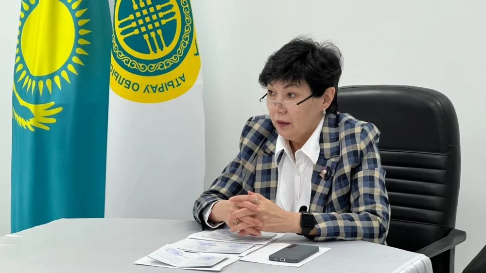 Атырау облысында партиялық тізім бойынша ұсынылған кандидаттардың куәліктері табысталды — Фотосурет 2