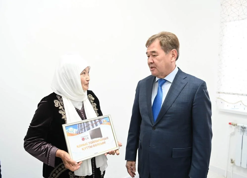 Республика күні қарсаңында 160 қызылордалық баспаналы болды — Фотосурет 2
