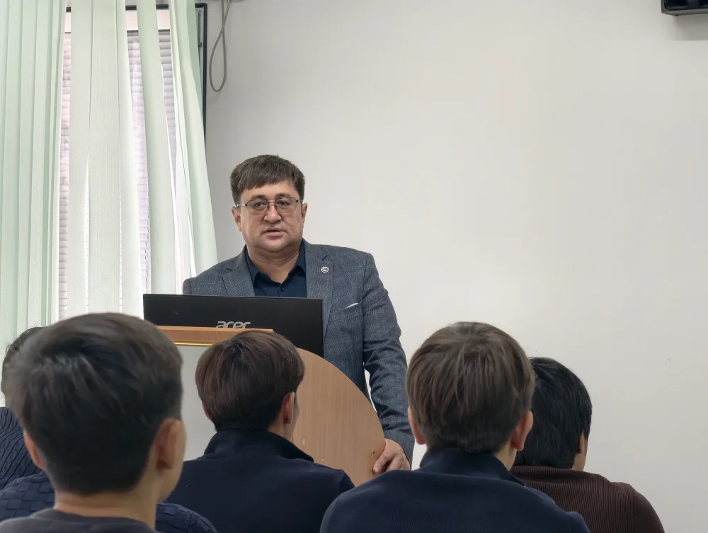 І. Жансүгіров атындағы Жетісу университетінде «Антиконтрафакт» акциясы аясында дәріс өткізілді — Фотосурет 1