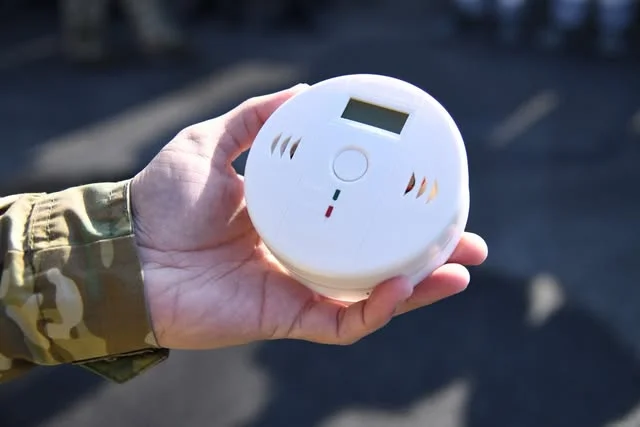 ОТЫРАР АУДАНЫНДА ТҰРҒЫН ҮЙЛЕРДІҢ ӨРТ ҚАУІПСІЗДІГІ ТЕКСЕРІЛДІ — Фотосурет 8