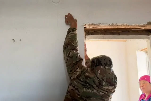 ОТЫРАР АУДАНЫНДА ТҰРҒЫН ҮЙЛЕРДІҢ ӨРТ ҚАУІПСІЗДІГІ ТЕКСЕРІЛДІ — Фотосурет 3