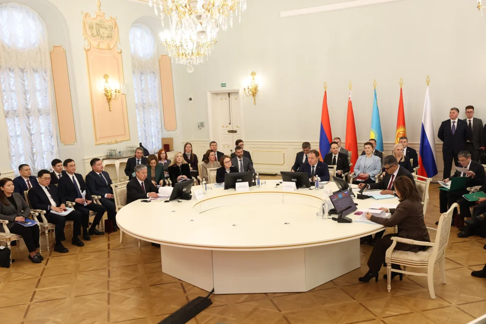 ЕАЭО-ға мүше мемлекеттердің ұлттық банктерінің валюталық саясат жөніндегі консультациялық кеңесінің отырысы туралы — Фотосурет 3