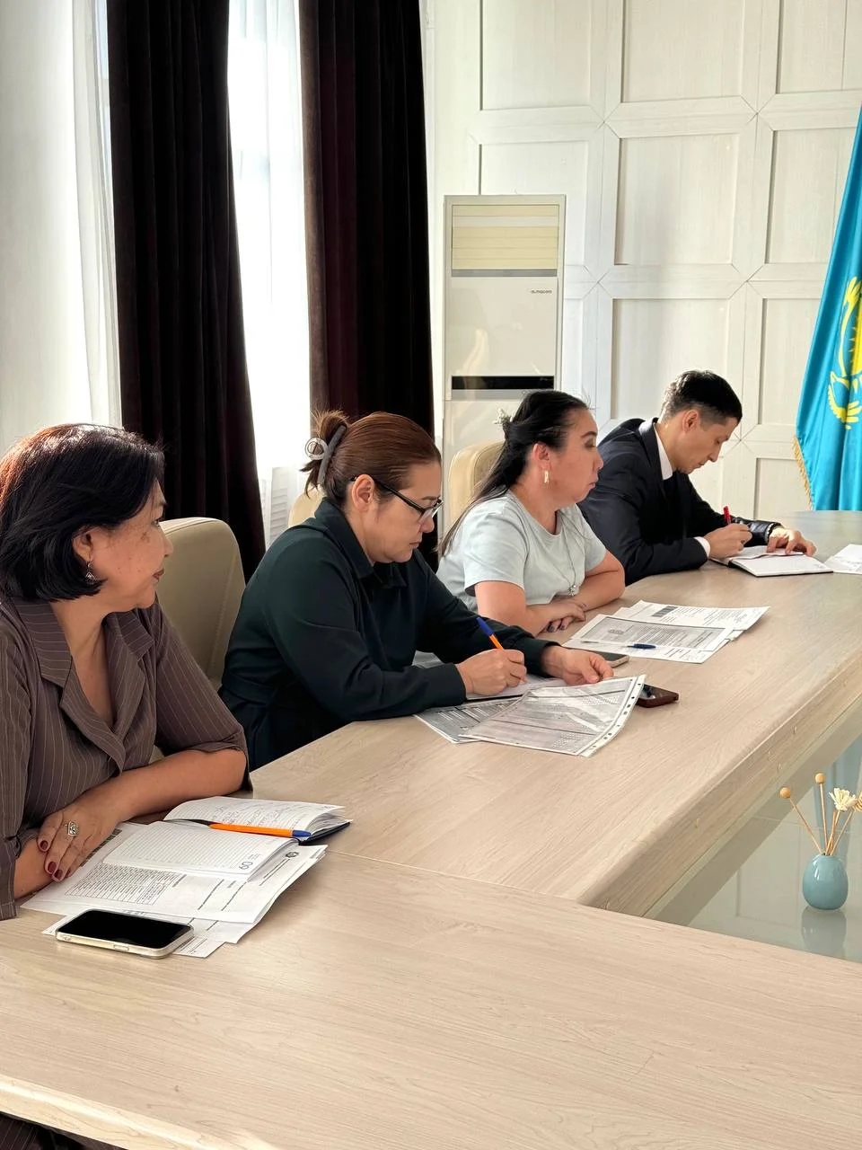 Мемлекеттік кірістер департаментінің Қостанай облысы бойынша өкілдерімен дөңгелек үстел — Фотосурет 4