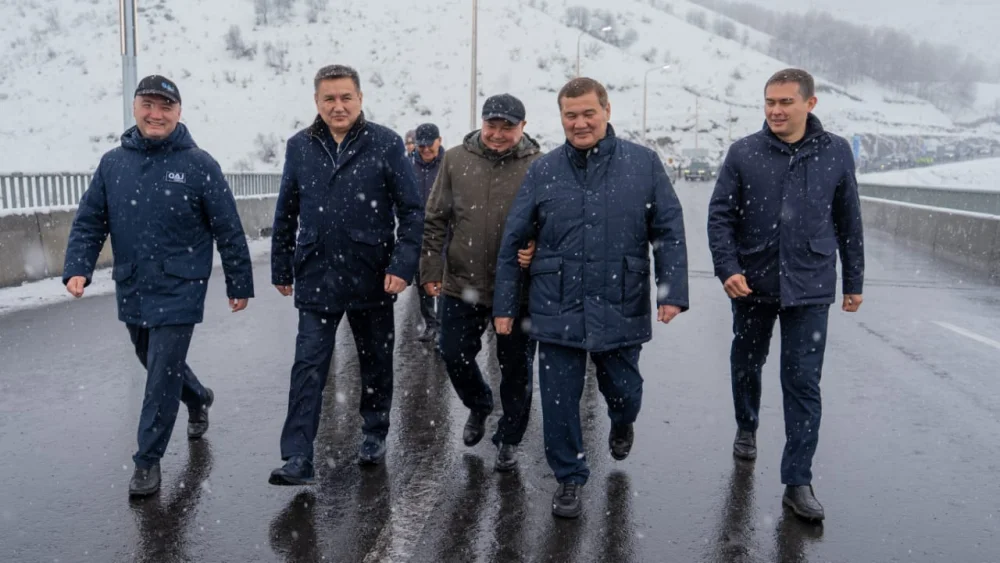 Бұралаң тау жолын айналып өтеді: ШҚО-да жаңа жол мен Қазақстандағы ең биік көпір ашылды — Фотосурет 3