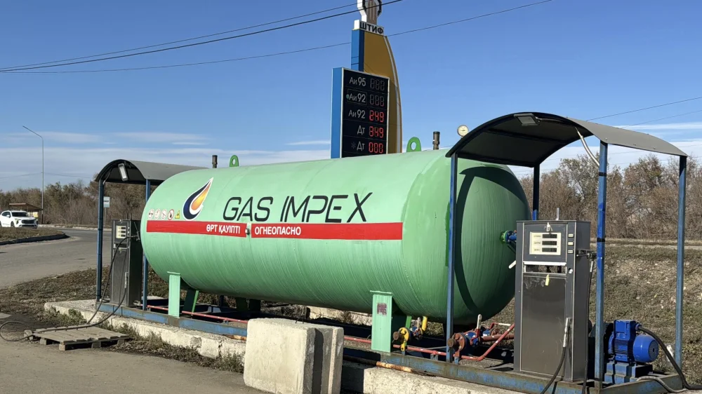 Шығыс Қазақстан облысында газ баллондарын пайдаланудағы қауіпсіздік талаптары бойынша түсіндіру акциясы өтті — Фотосурет 3