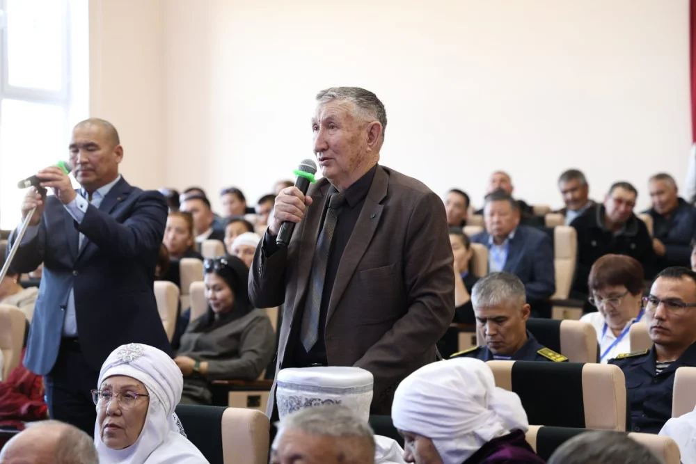 Қала әкімі Дамбы ауылдық округінің тұрғындарымен кездесті — Фотосурет 3