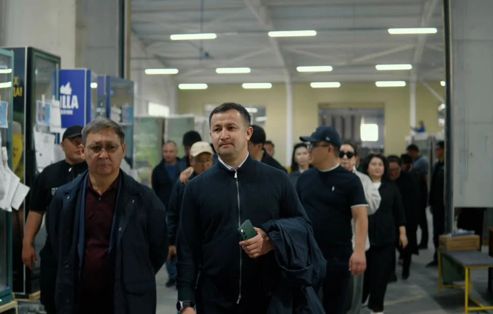 ЕЛІМІЗДІҢ ӨҢІРЛЕРІНЕН КЕЛГЕН ДЕЛЕГАЦИЯ ТҮРКІСТАН ОБЛЫСЫНЫҢ ОЗЫҚ ТӘЖІРИБЕСІН МЕҢГЕРУДЕ — Фотосурет 3