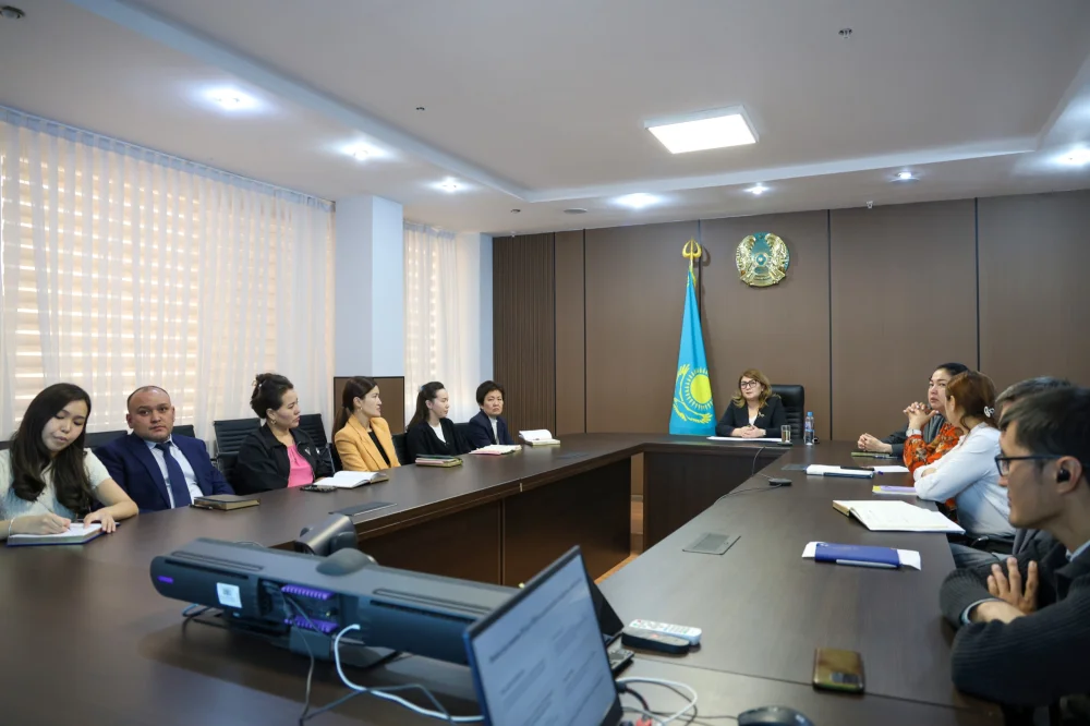 Заңдылық және қызметтік әдеп мәселелері екі министрліктің бірлескен семинарында қаралды — Фотосурет 1