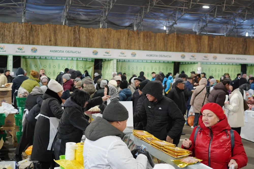 Ақмола облысы елордадағы ауыл шаруашылығы жәрмеңкелері маусымын қорытындылады — Фотосурет 13
