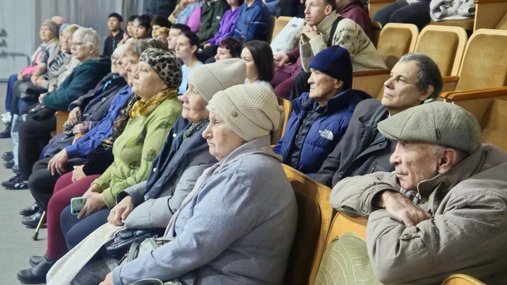 Құтқарушылар төтенше жағдай кезіндегі қауіпсіздік ережелерін үйретті — Фотосурет 3