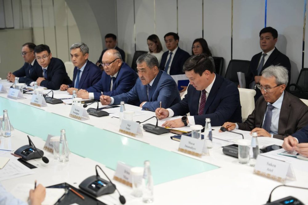 Бөгеттердің қауіпсіздігі, ШҚО-дағы су қоймасының құрылысы және Ұлттық гидрогеологиялық қызметті жабдықтау: Су ресурстары және ирригация министрлігі мен БҰҰ Даму бағдарламасы бірлескен жобалардың іске асырылу барысын талқылады