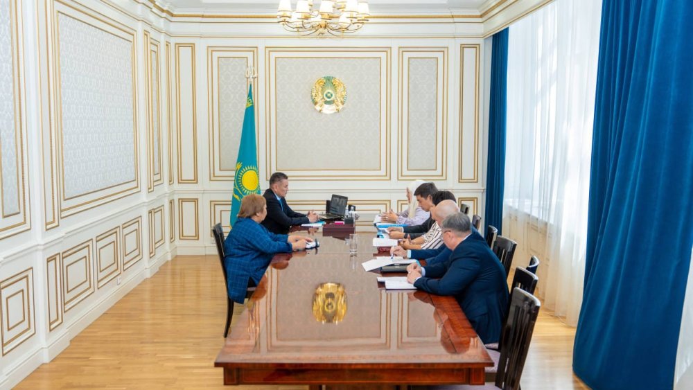 ШҚО әкімі азаматтарды жеке қабылдады