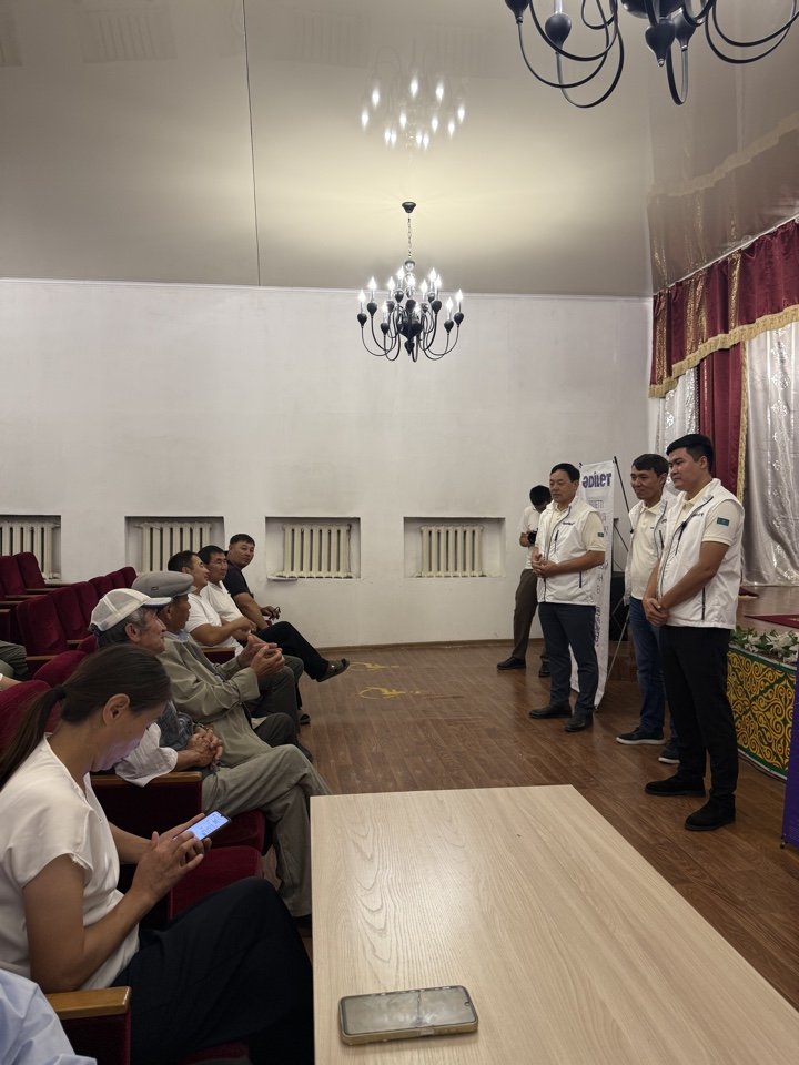 Құрылтай депутатығына үміткерлердің халықпен кездесуі