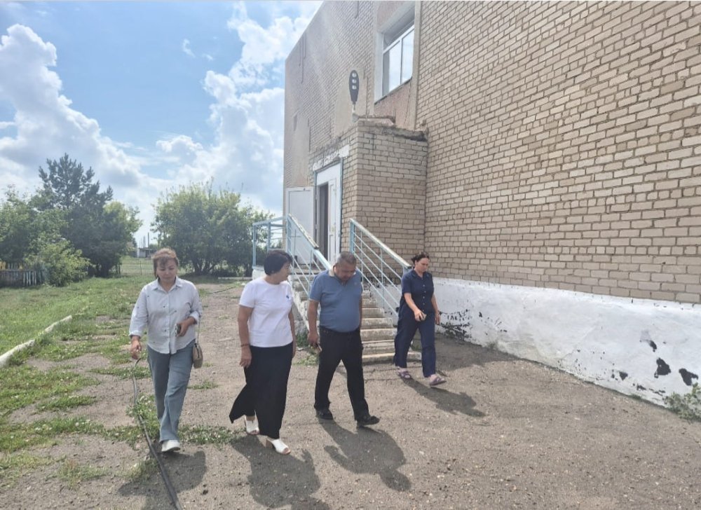 Депутаттар әлеуметтік нысандардың дайындығын зерделеді